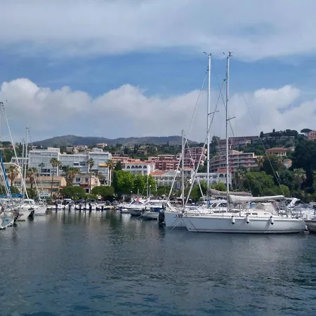 Coin Nuit Proche Avec Parking - - Fr-1-251-83