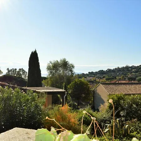 Coin Nuit Proche Avec Parking - - Fr-1-251-83 Daire *