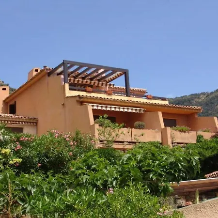 Coin Nuit Proche Avec Parking - - Fr-1-251-83 * Le Lavandou