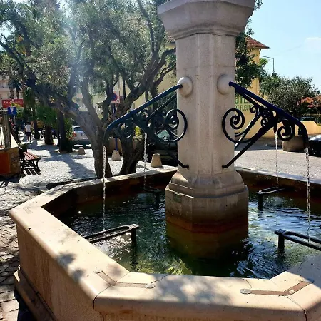 Coin Nuit Proche Avec Parking - - Fr-1-251-83 Le Lavandou