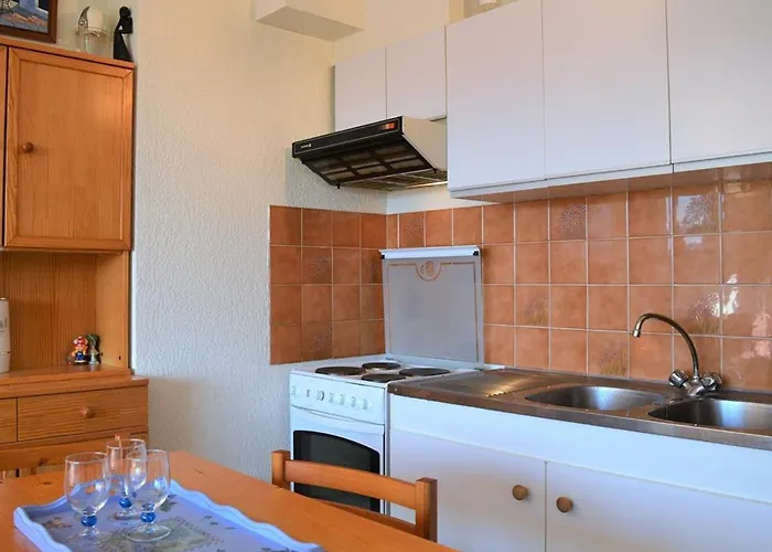 Apartment Coin Nuit Proche Avec Parking - - Fr-1-251-83 *